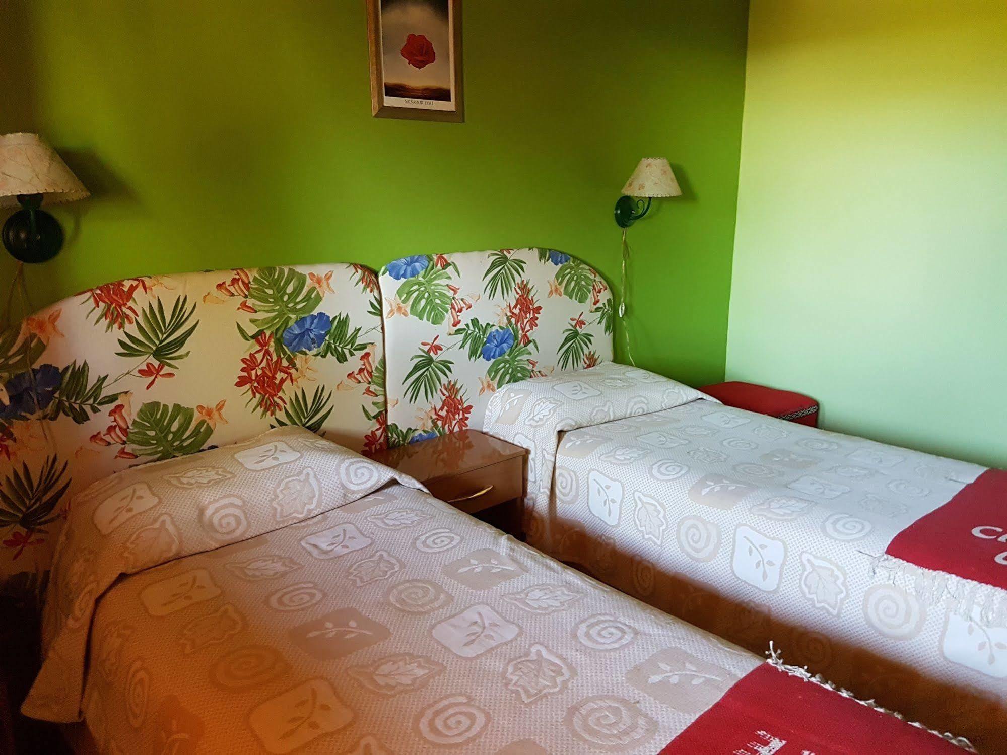 Cabanas Normana Inn El Calafate Buitenkant foto