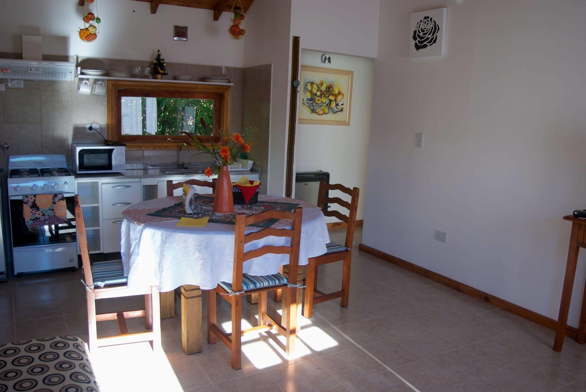 Cabanas Normana Inn El Calafate Buitenkant foto